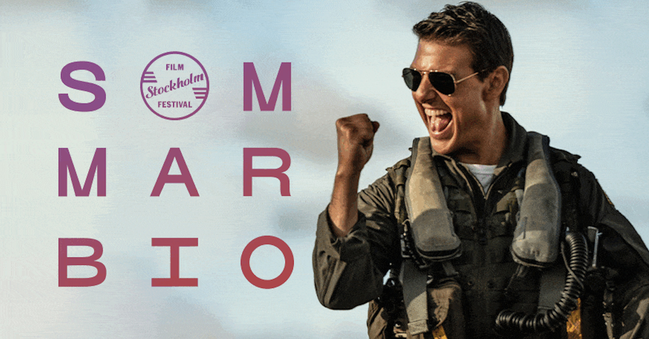 Bredvid texten Sommarbio höjer Tom Cruise, i solglasögon och flygoverall, sin knutna högerhand